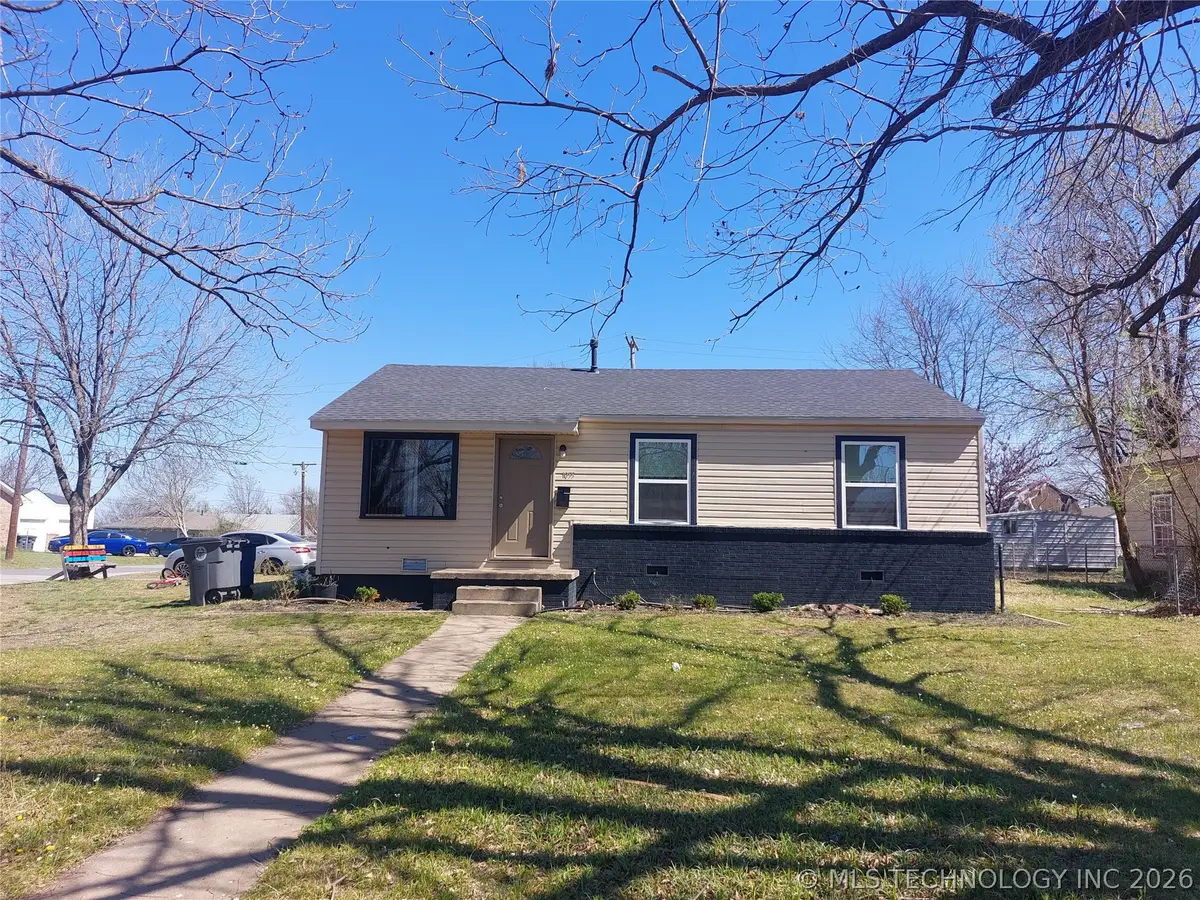 1055 N Canton Avenue, Tulsa, OK 74115 - #1