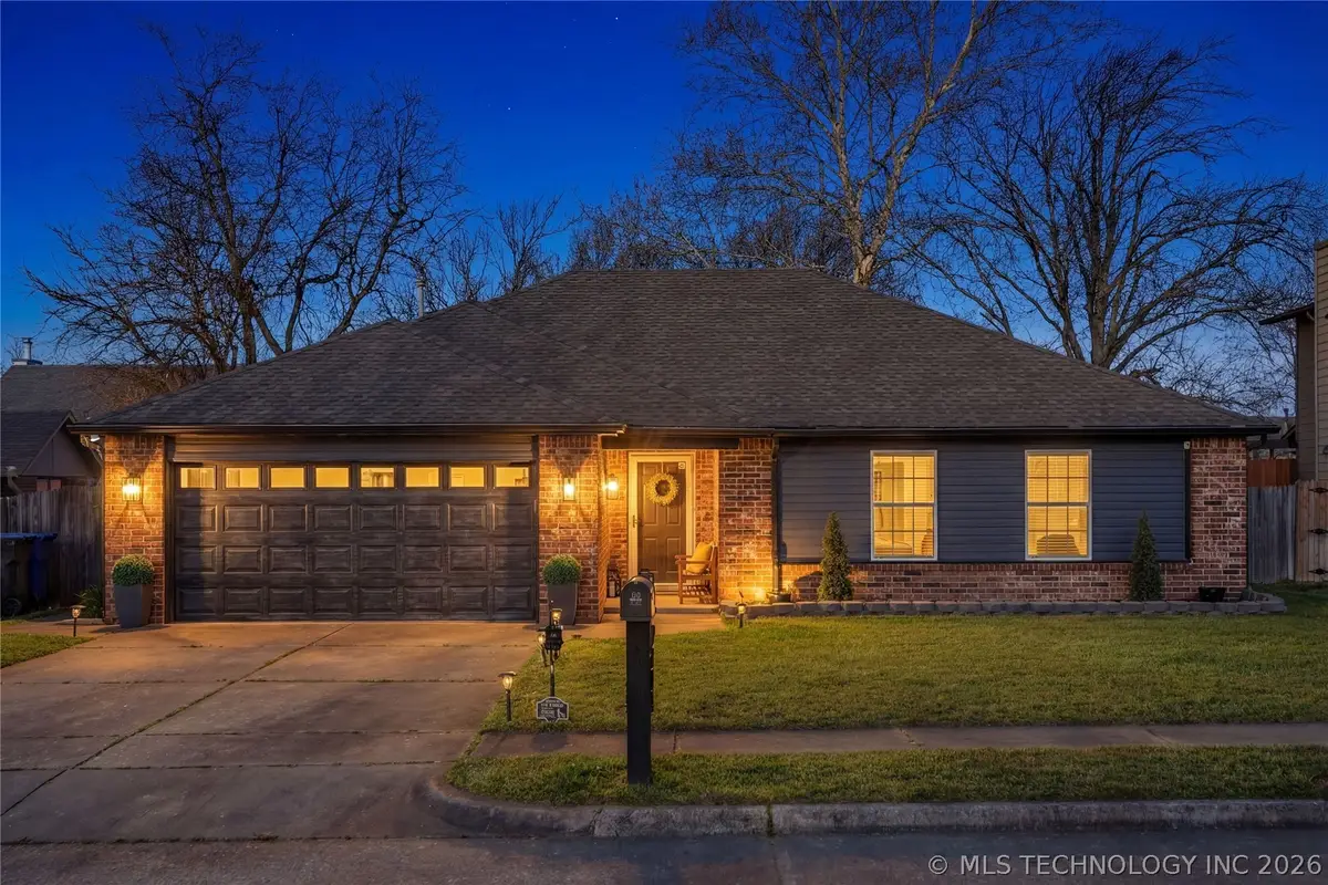 1304 S 33rd Street, Broken Arrow, OK 74014 - #1