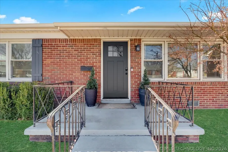 2636 S Oswego Place, Tulsa, OK 74114 - #2