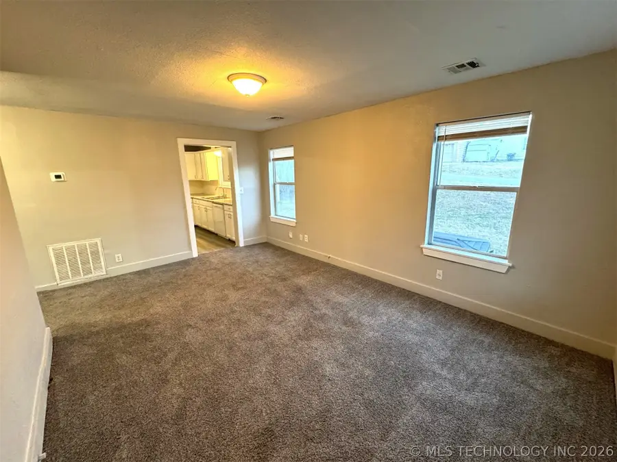 416 N Franklin Avenue W, Sand Springs, OK 74063 - #2