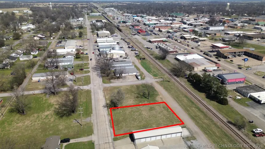 205 S Taylor Street, Pryor, OK 74361 - #2