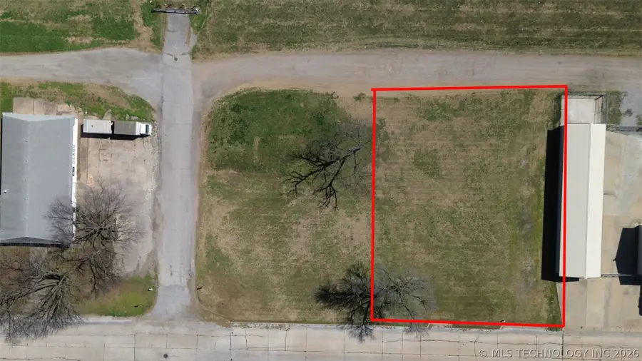 205 S Taylor Street, Pryor, OK 74361 - #3