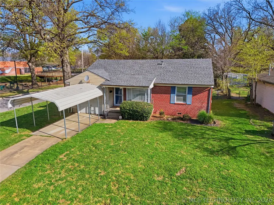 1403 E 49th Place, Tulsa, OK 74105 - #2