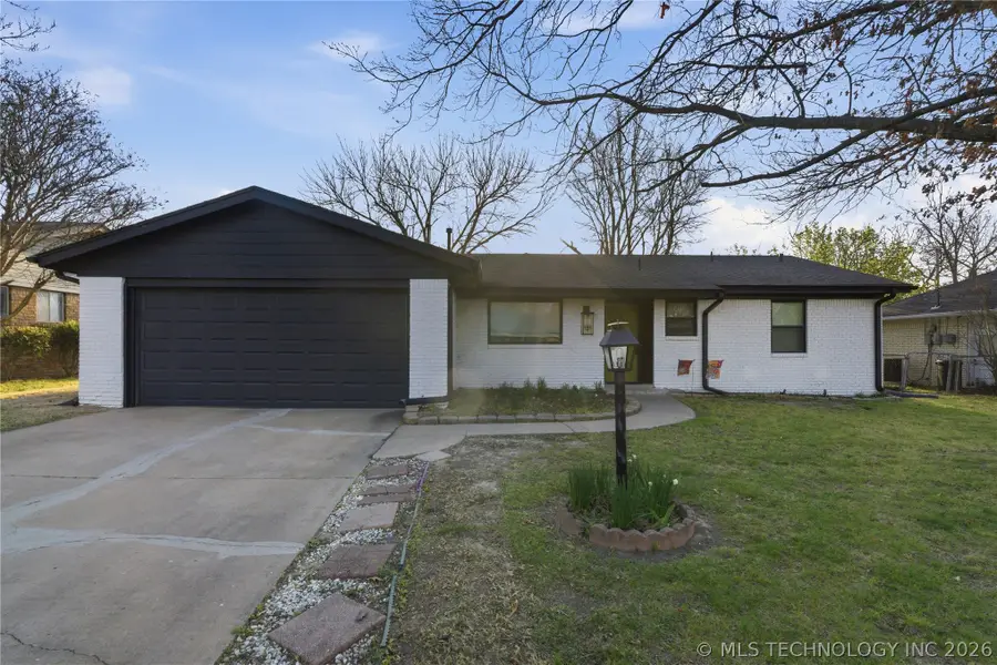 1109 N Hickory Place, Broken Arrow, OK 74012 - #2