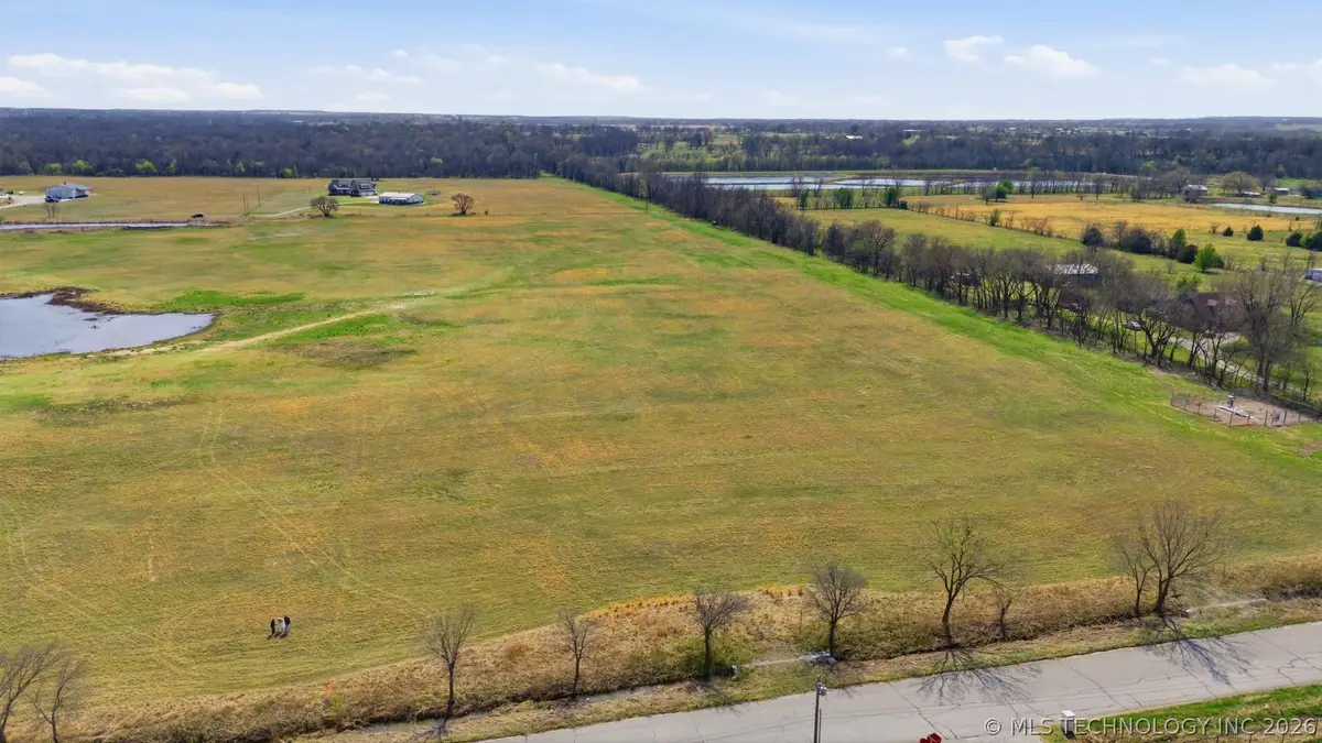 W 201st Street S, Mounds, OK 74047 - #1