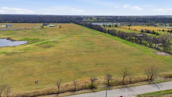 W 201st Street S, Mounds, OK 74047