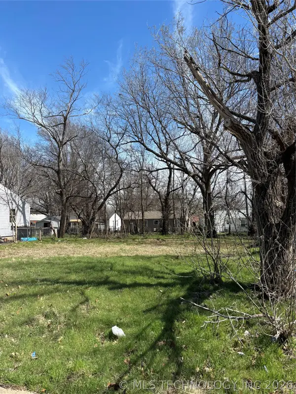 3131 N Iroquois Street, Tulsa, OK 74106