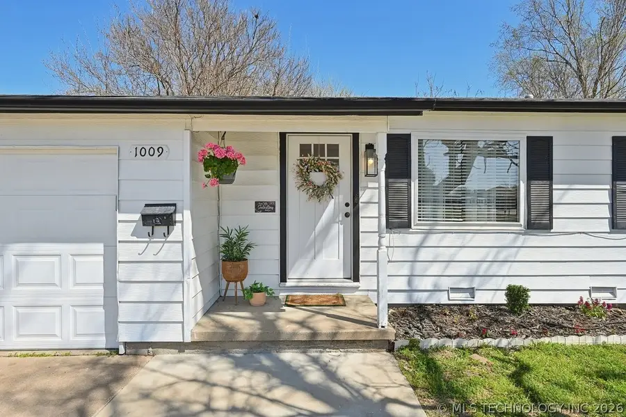 1009 S Elm Place, Broken Arrow, OK 74012 - #2