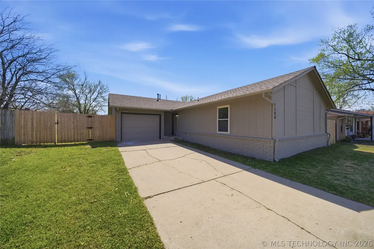 1188 E 143rd Street, Glenpool, OK 74033 - #1