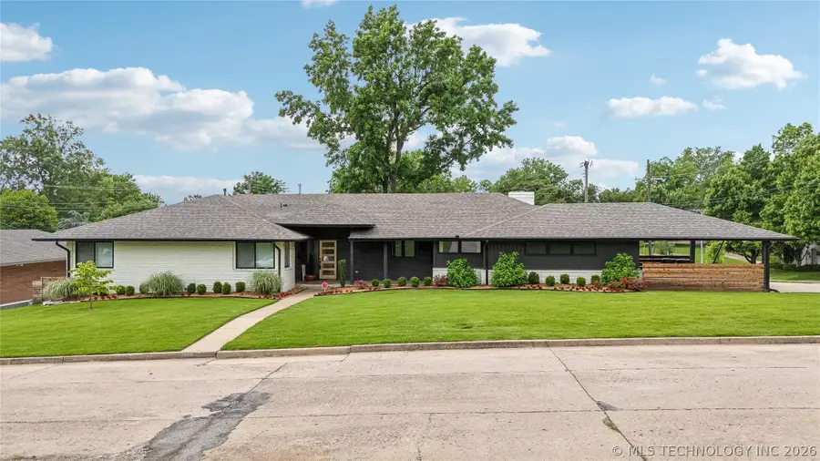 2808 E 37th Place, Tulsa, OK 74105 - #2