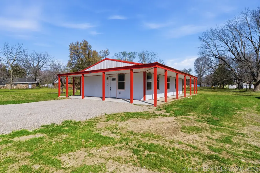 212 W Jackson Avenue, Nowata, OK 74048 - #2