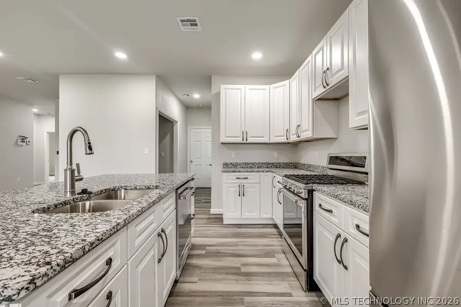 2209 E 31st Place, Tulsa, OK 74110 - #2