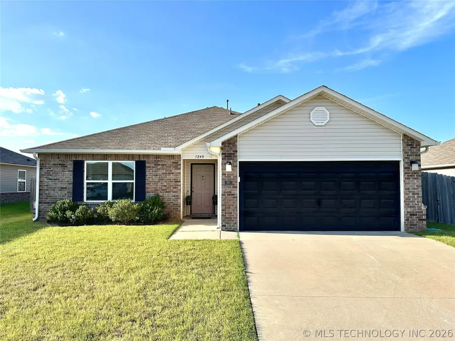 1240 E Richmond Street, Broken Arrow, OK 74012 - #2