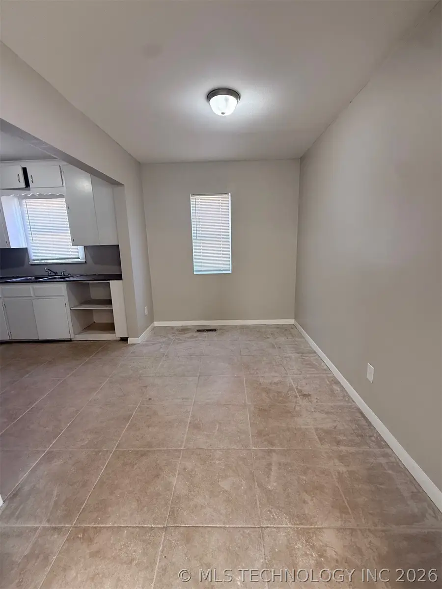 1914 N Lewis Place, Tulsa, OK 74110 - #3