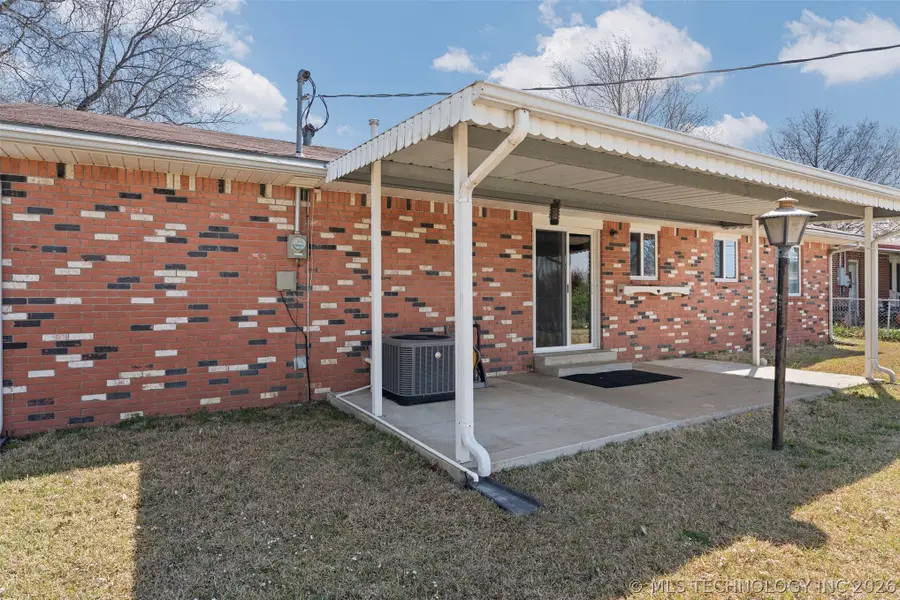 261 Sunset Drive, Vinita, OK 74301 - #2