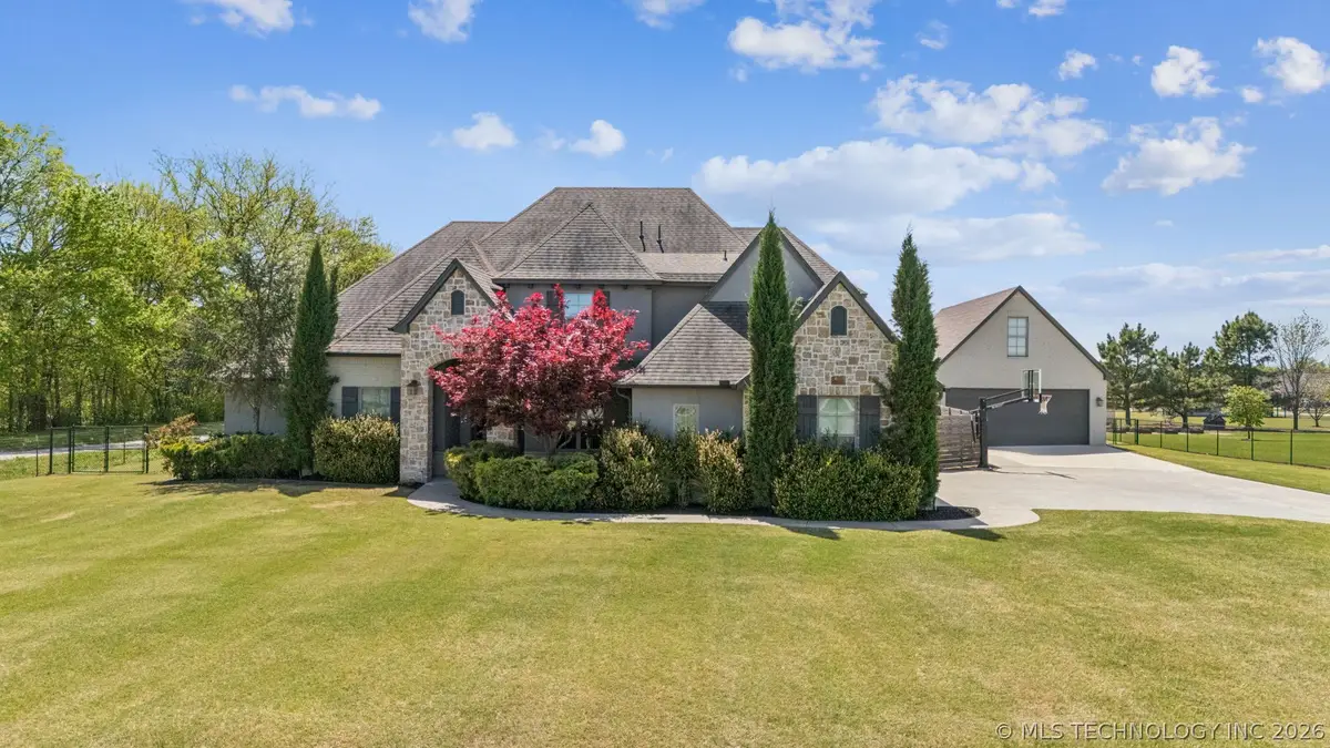 6690 E 525 Road, Claremore, OK 74019 - #1