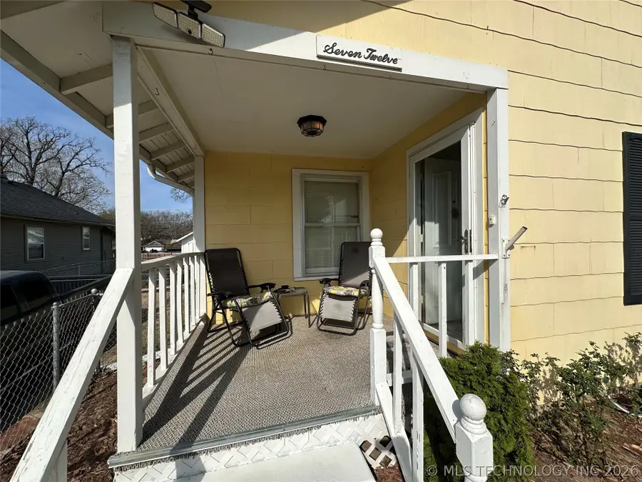 712 N Wilson Avenue, Sand Springs, OK 74063 - #3