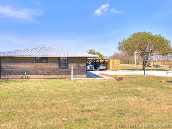 17515 Harreld Road, Beggs, OK 74421