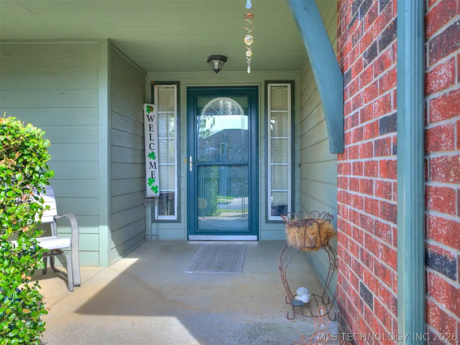 5325 Redbud Drive, Sand Springs, OK 74063 - #2