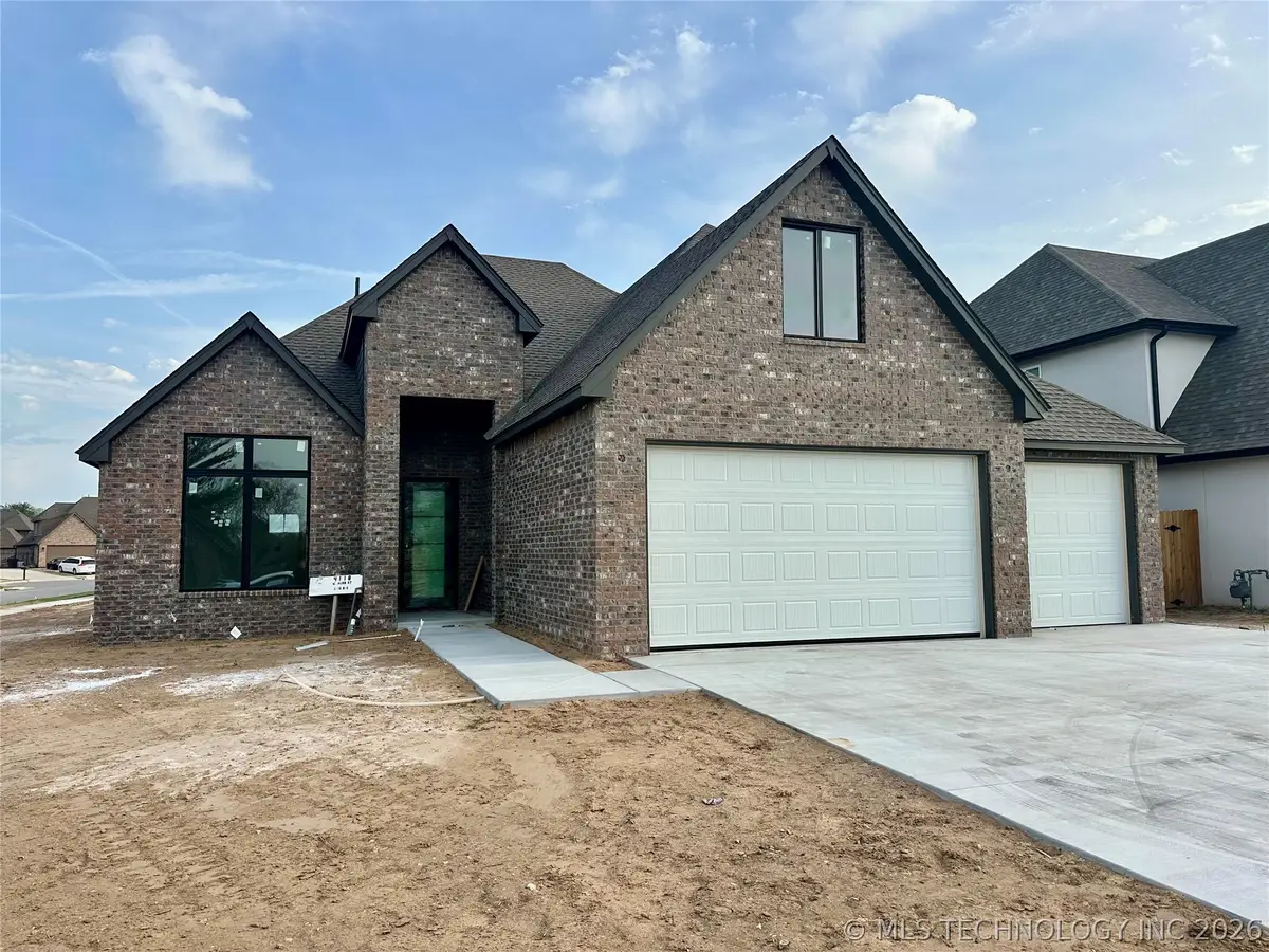 4110 W Albuquerque Street, Broken Arrow, OK 74011 - #1