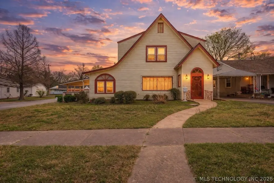 602 W 7th Avenue, Bristow, OK 74010 - #2