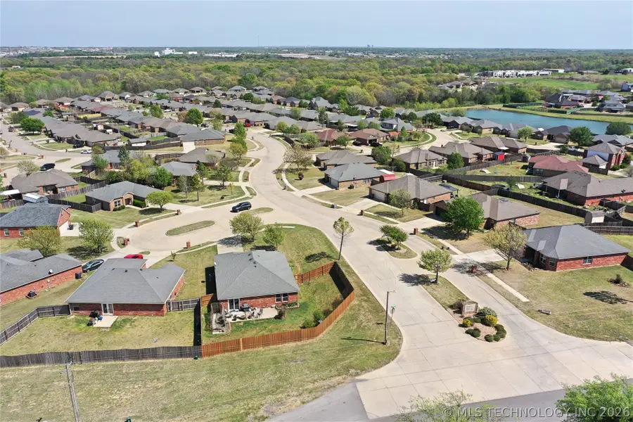 4913 Rock Creek Road, Ardmore, OK 73401 - #3