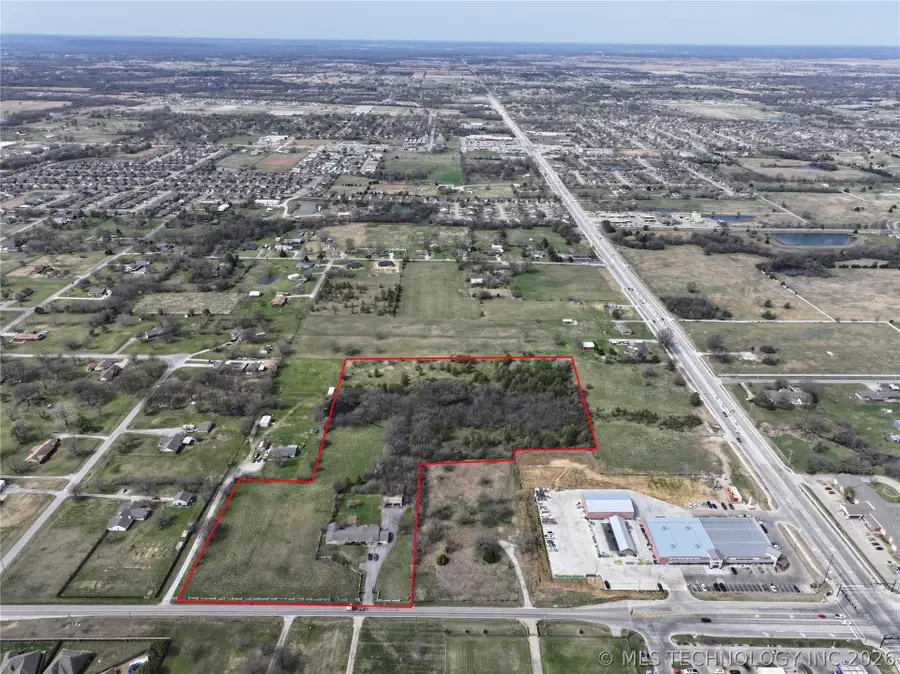 11408 N 129th East Avenue, Owasso, OK 74055 - #3