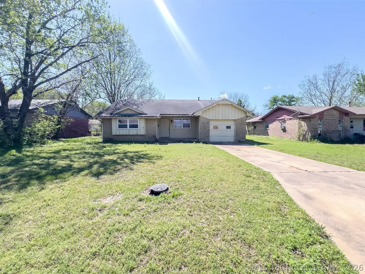 921 Howard, Ada, OK 74820 - #1