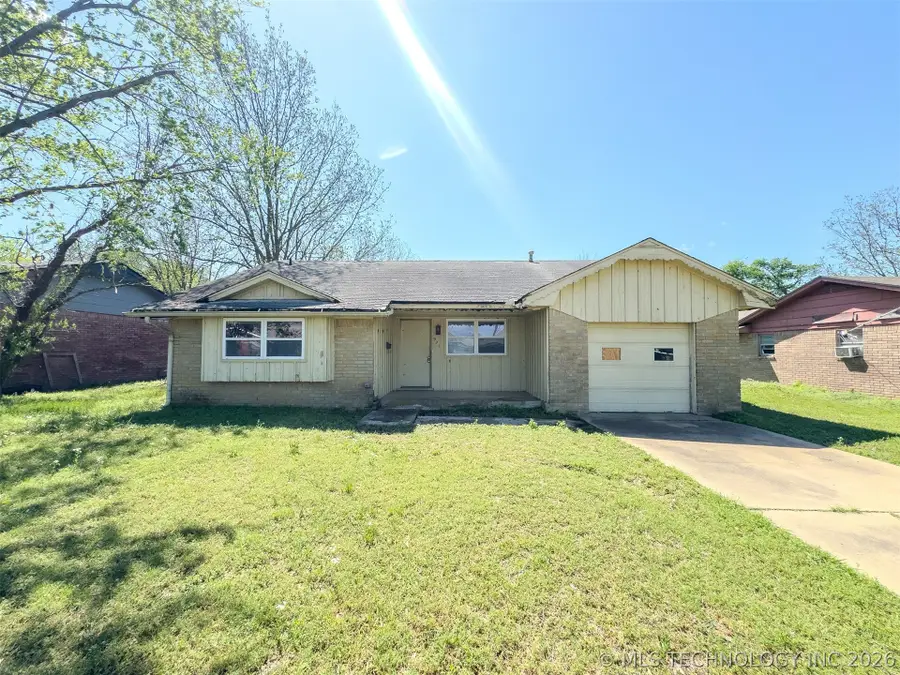921 Howard, Ada, OK 74820 - #2