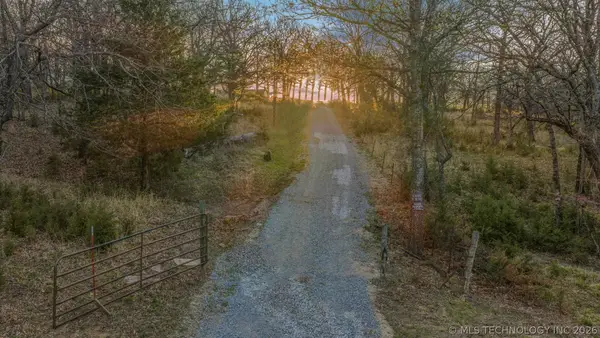 6312 N 428 Road, Pryor, OK 74361