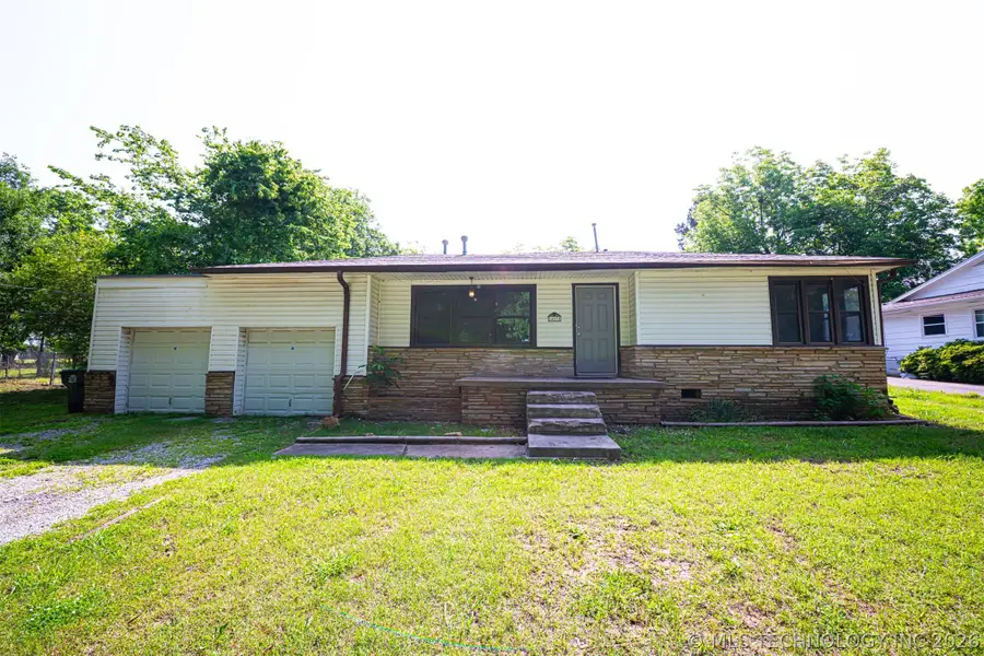 403 Delaware Avenue, Coweta, OK 74429 - #2