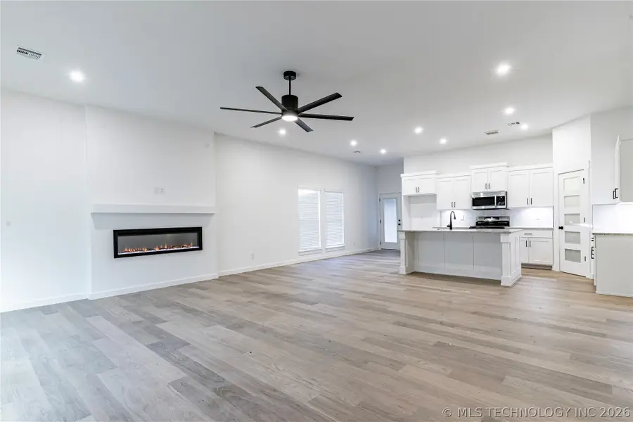 2524 W Main Street, Collinsville, OK 74021 - #2