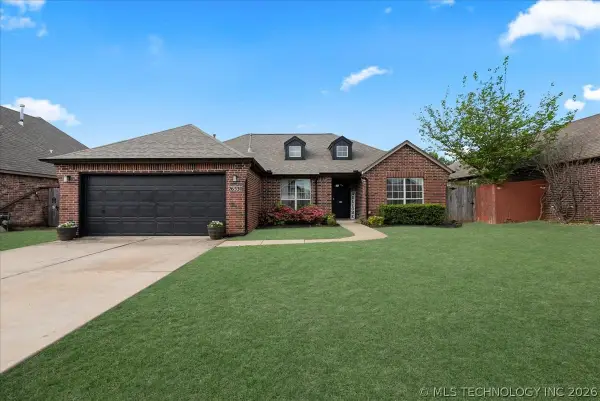 26530 Foxen Drive, Claremore, OK 74019