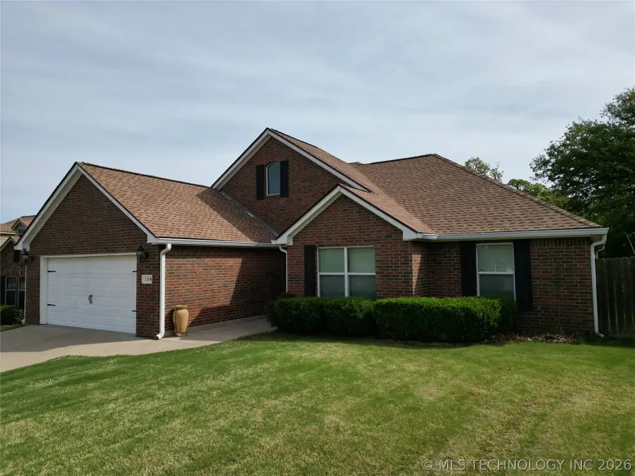 3208 Stone Creek Drive, Ardmore, OK 73401 - #2