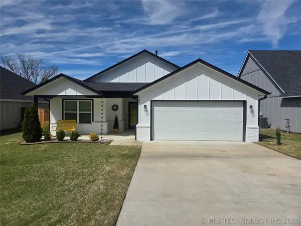 404 W Muskogee Avenue, Chouteau, OK 74337