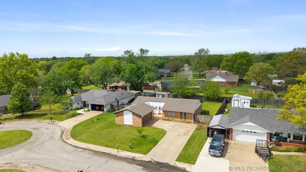 517 Baylor Court, Bartlesville, OK 74006