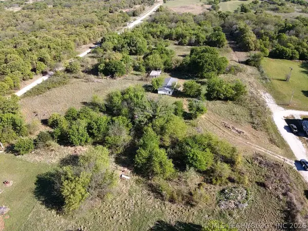 27093 State Highway 32 Highway, Terral, OK 73569