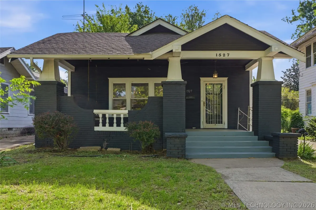 1527 S Yorktown Avenue, Tulsa, OK 74104 - #1
