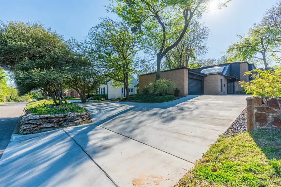 2660 S Utica Avenue, Tulsa, OK 74114 - #2