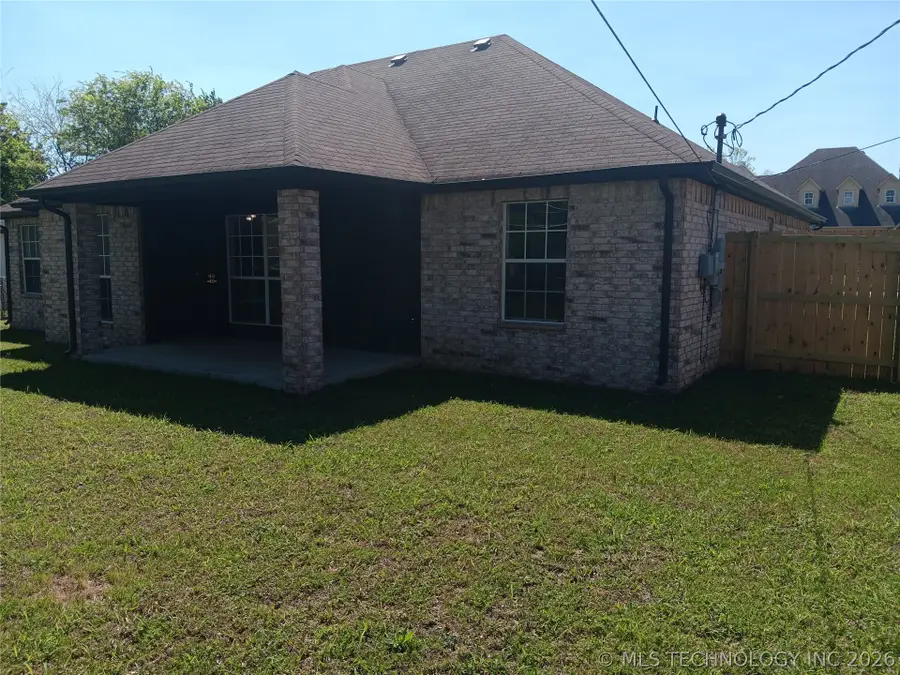 225 E Seminole Place, Tulsa, OK 74110 - #2