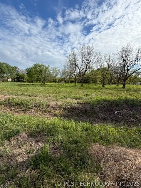 Old Morris Hwy, Okmulgee, OK 74447
