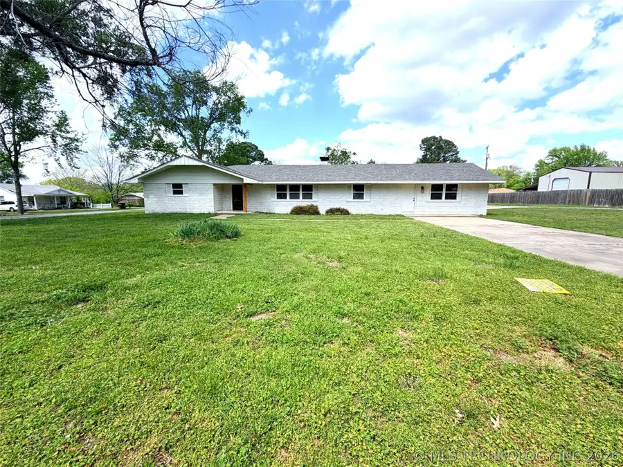 512 Pine Street, Henryetta, OK 74437 - #2