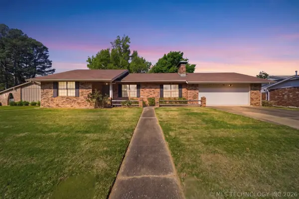 906 Cardinal Lane, Okmulgee, OK 74447