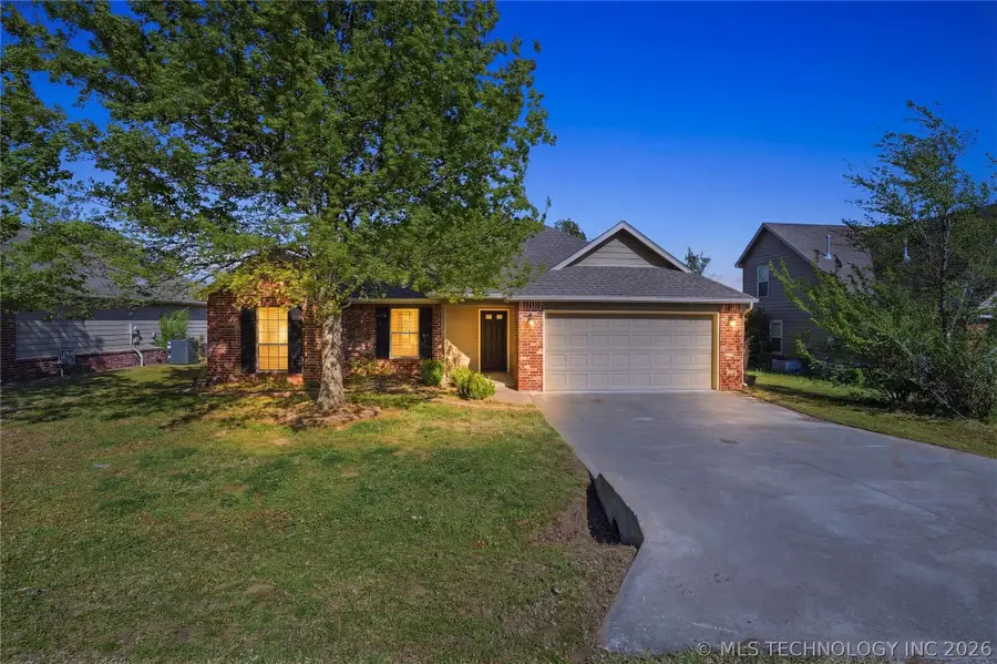 13647 N 111th Avenue E, Collinsville, OK 74021 - #2