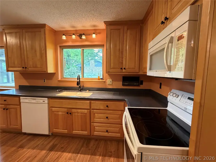 3206 Monta Place, Muskogee, OK 74403 - #2