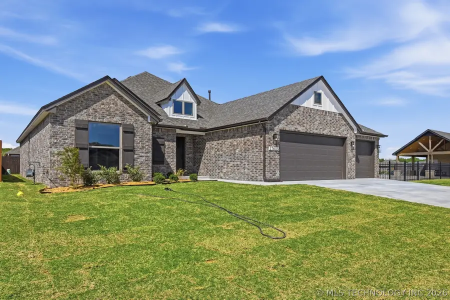 27613 E 108th Place S, Coweta, OK 74429 - #2