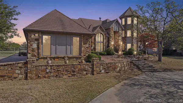 4825 W Oak Leaf Drive, Tulsa, OK 74132
