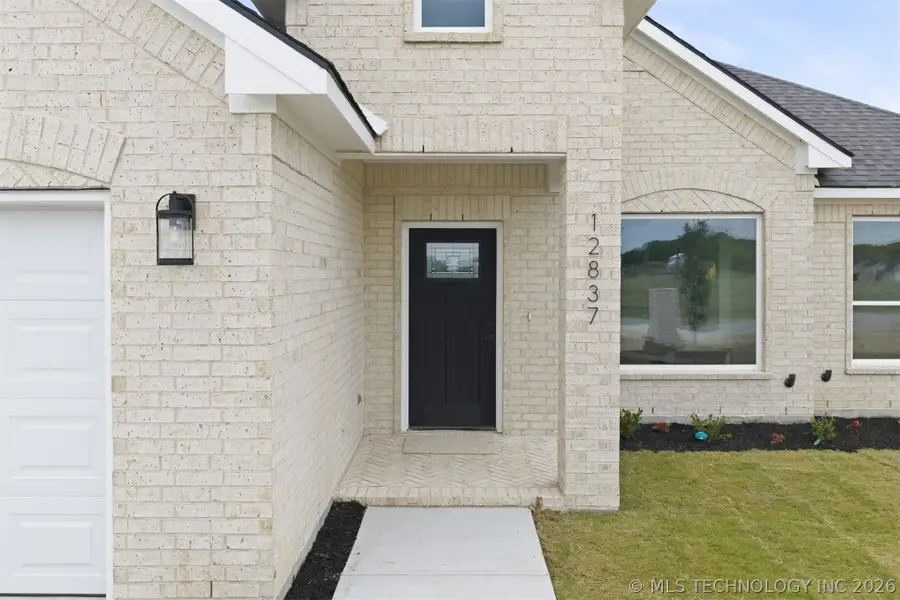 12837 Post Oak Circle, Marietta, OK 73448 - #2