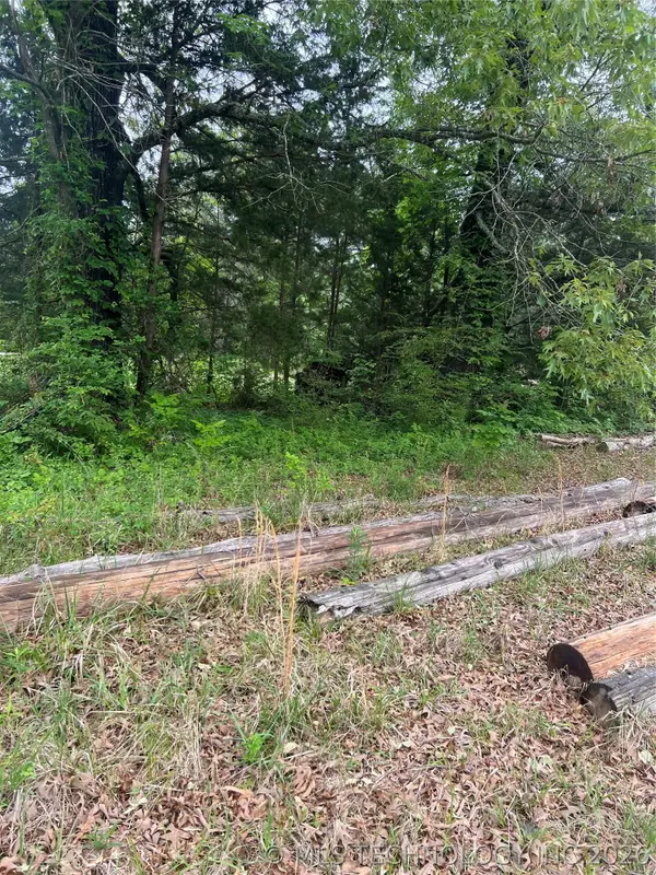 1162 N County Road 4280 Road, Hugo, OK 74743