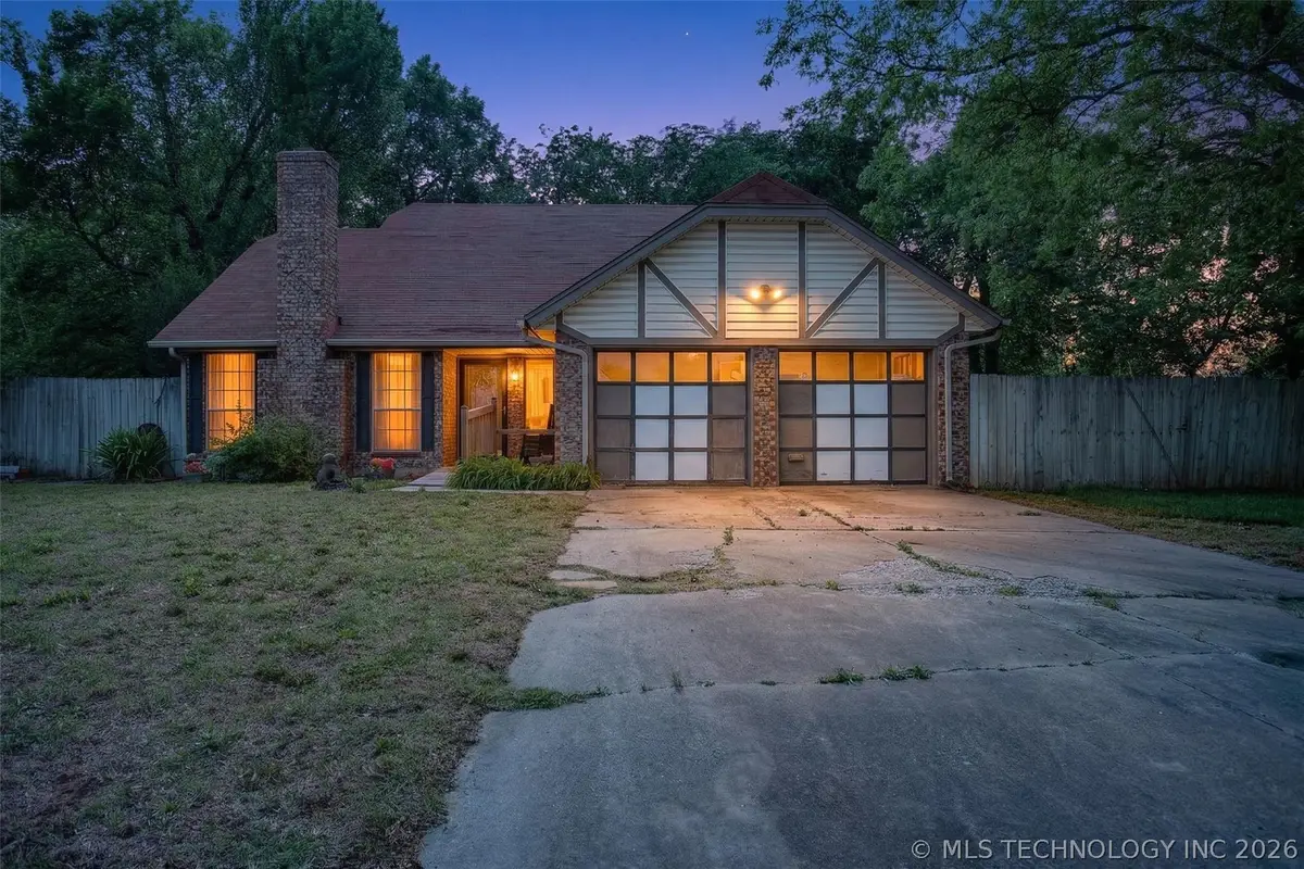 1031 S Brookview Lane, Mustang, OK 73064 - #1